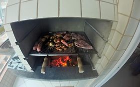 Cantinho do Churrasco - Varanda Gourmet a 60 mts praia